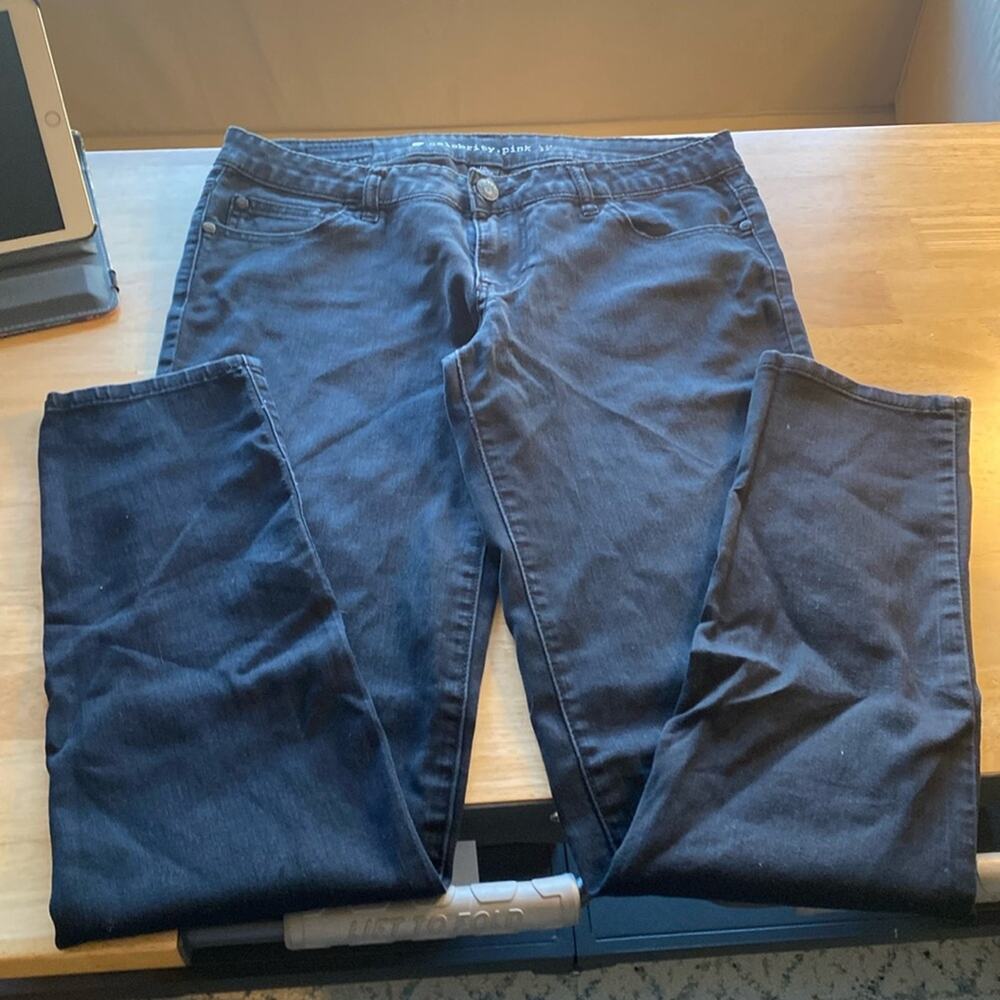CELEBRITY PINK Quinn L Mid-rise black jeans
